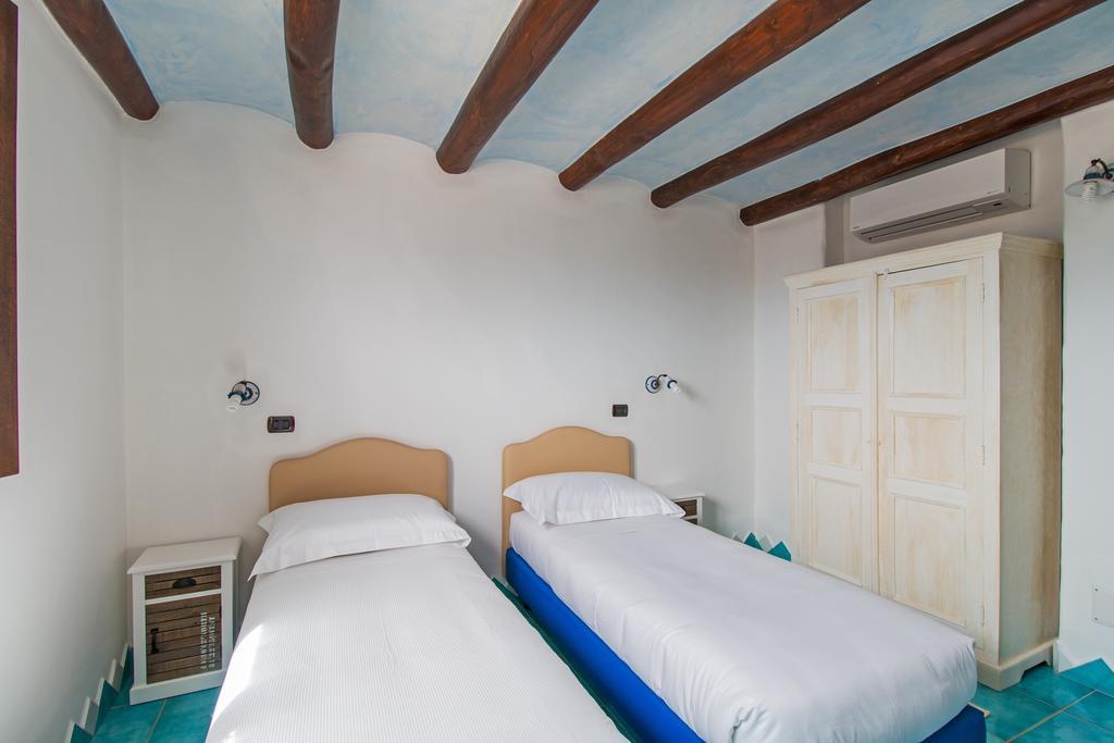 カーラ・リベロット Casa La Velaヴィラ エクステリア 写真
